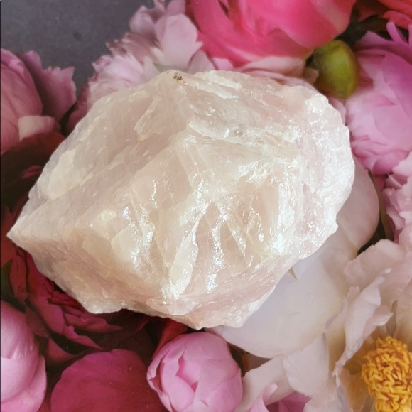 Natural Rose Quartz - Picture 3 of 7